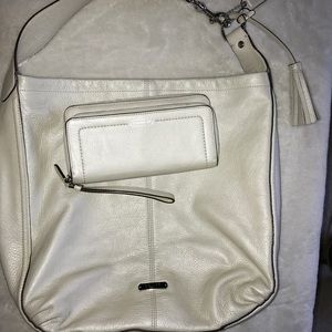 Coach Leather Purse & Wallet